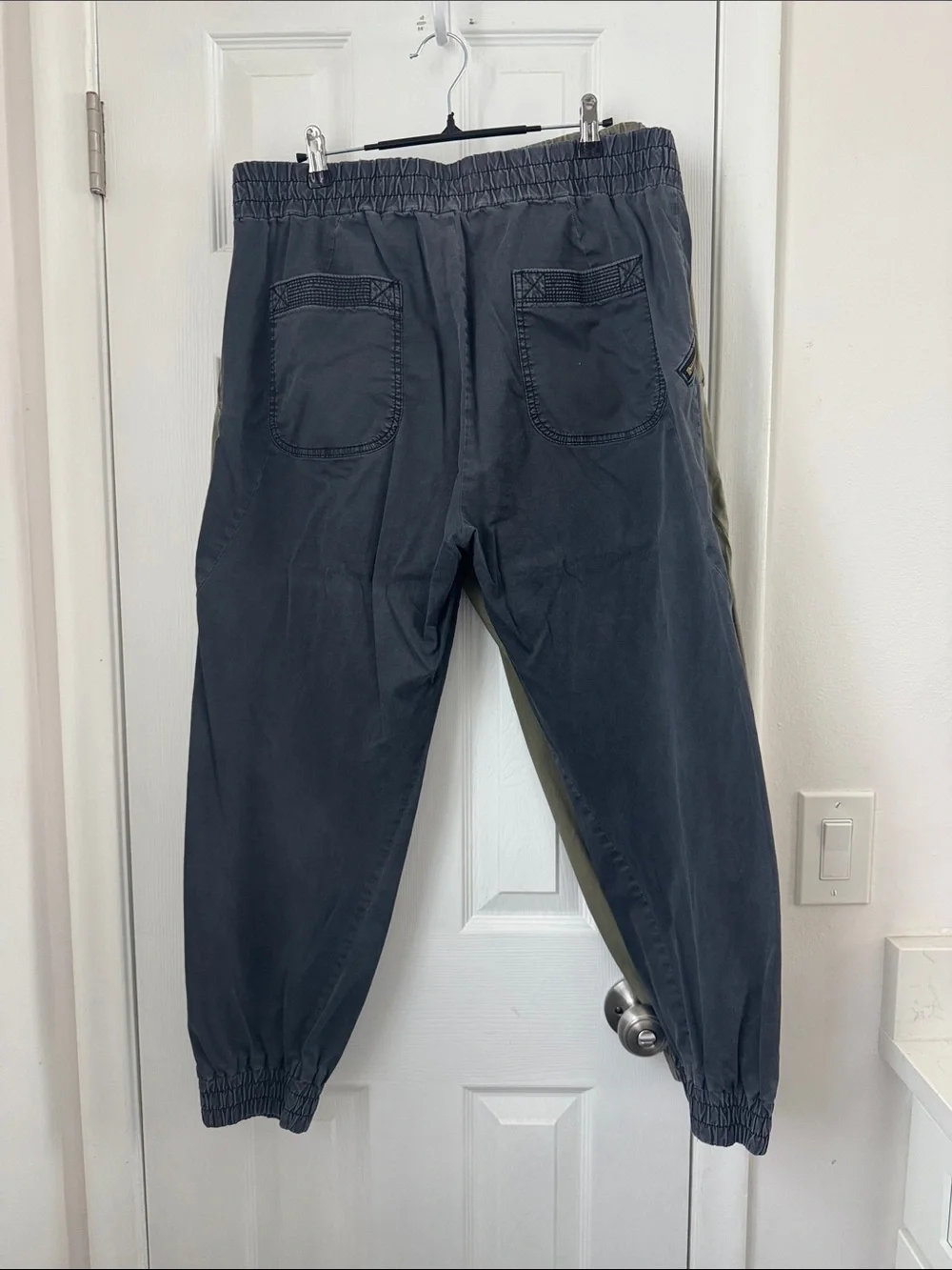 Marc Jacobs 2 pk Olive + Gray Casual Jogger Pants - Elastic Waist & Zip Pockets